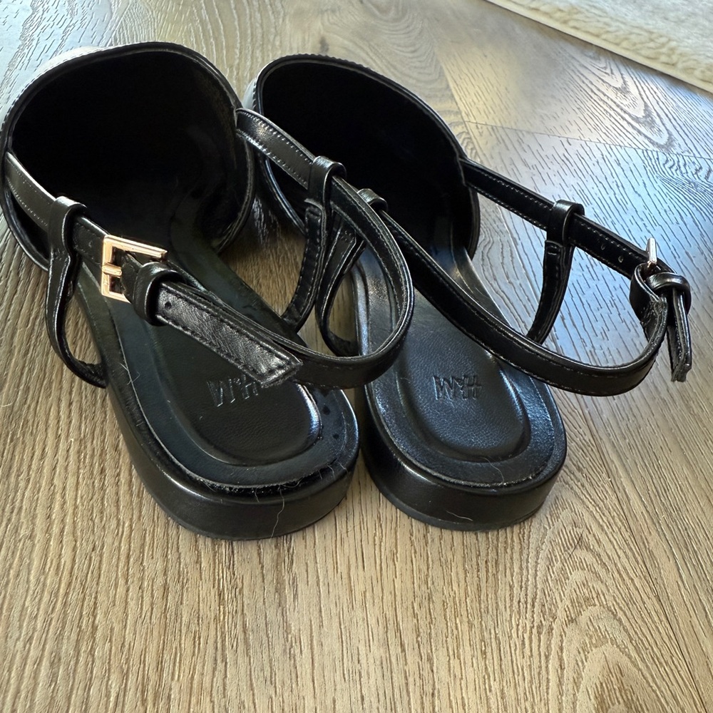 H&M Black Pointed Flats - Picture 3 of 5